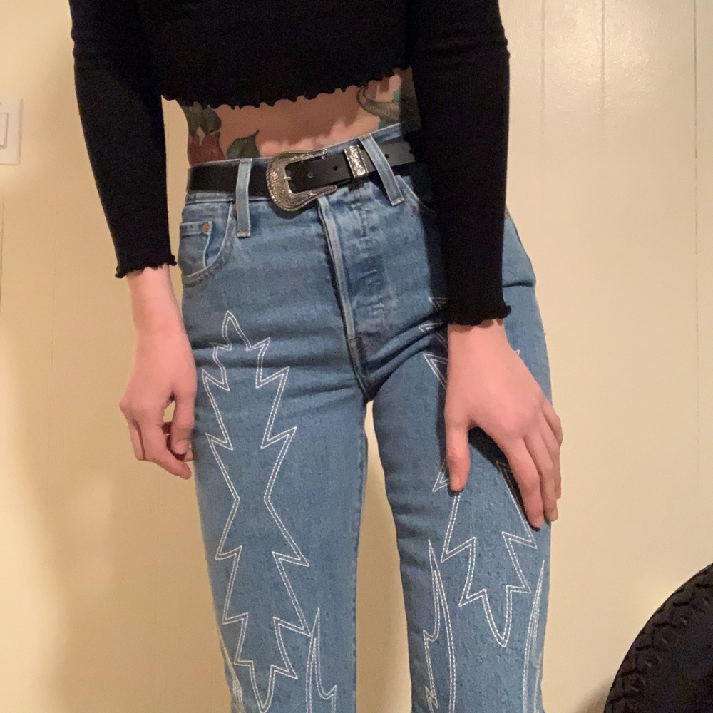 LEVI 501 embroidered jeans